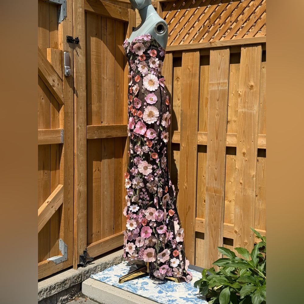 🆕 BRONX & BANCO 🧿 NWOT Jasmine Floral-Appliqued Gown, Black Multi - SzXS US 2 - Picture 12 of 17